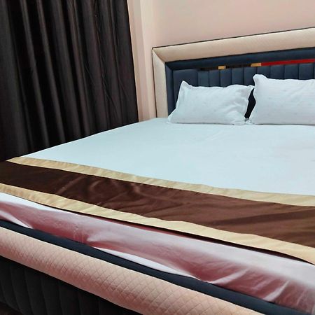 Hotel O The Lavish Landmark Danapur Buitenkant foto