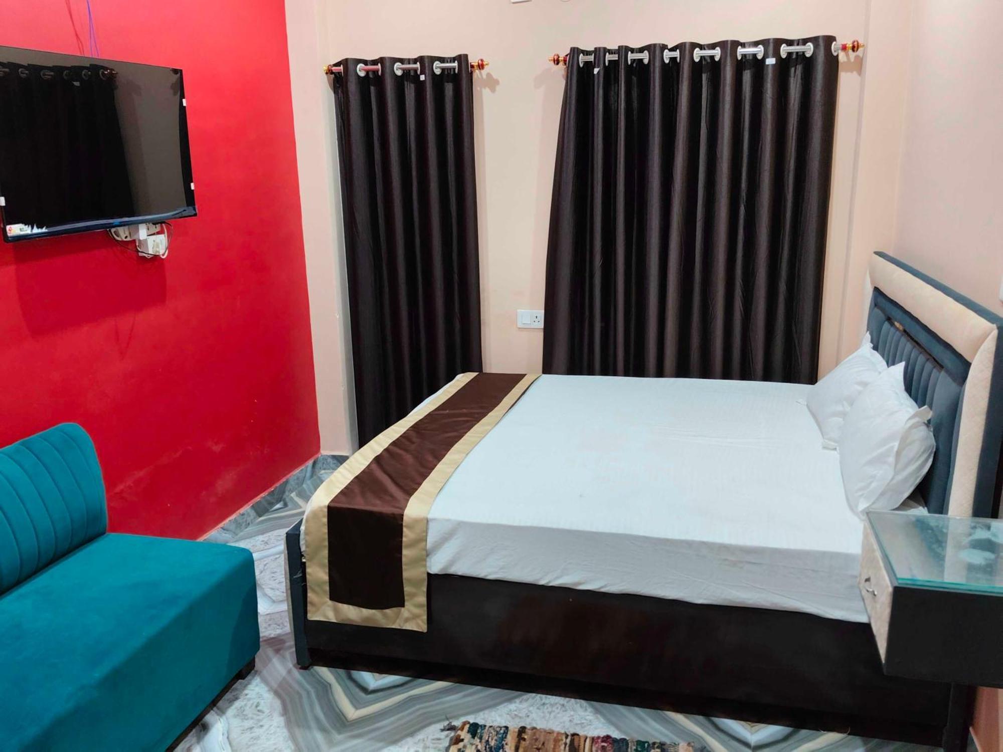 Hotel O The Lavish Landmark Danapur Buitenkant foto