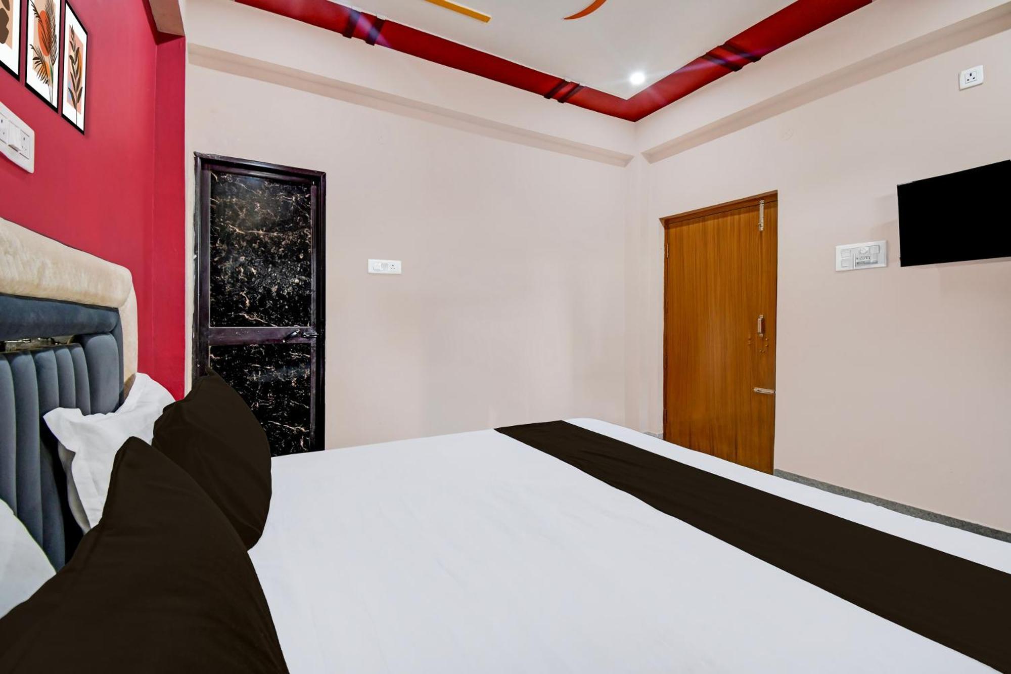 Hotel O The Lavish Landmark Danapur Buitenkant foto